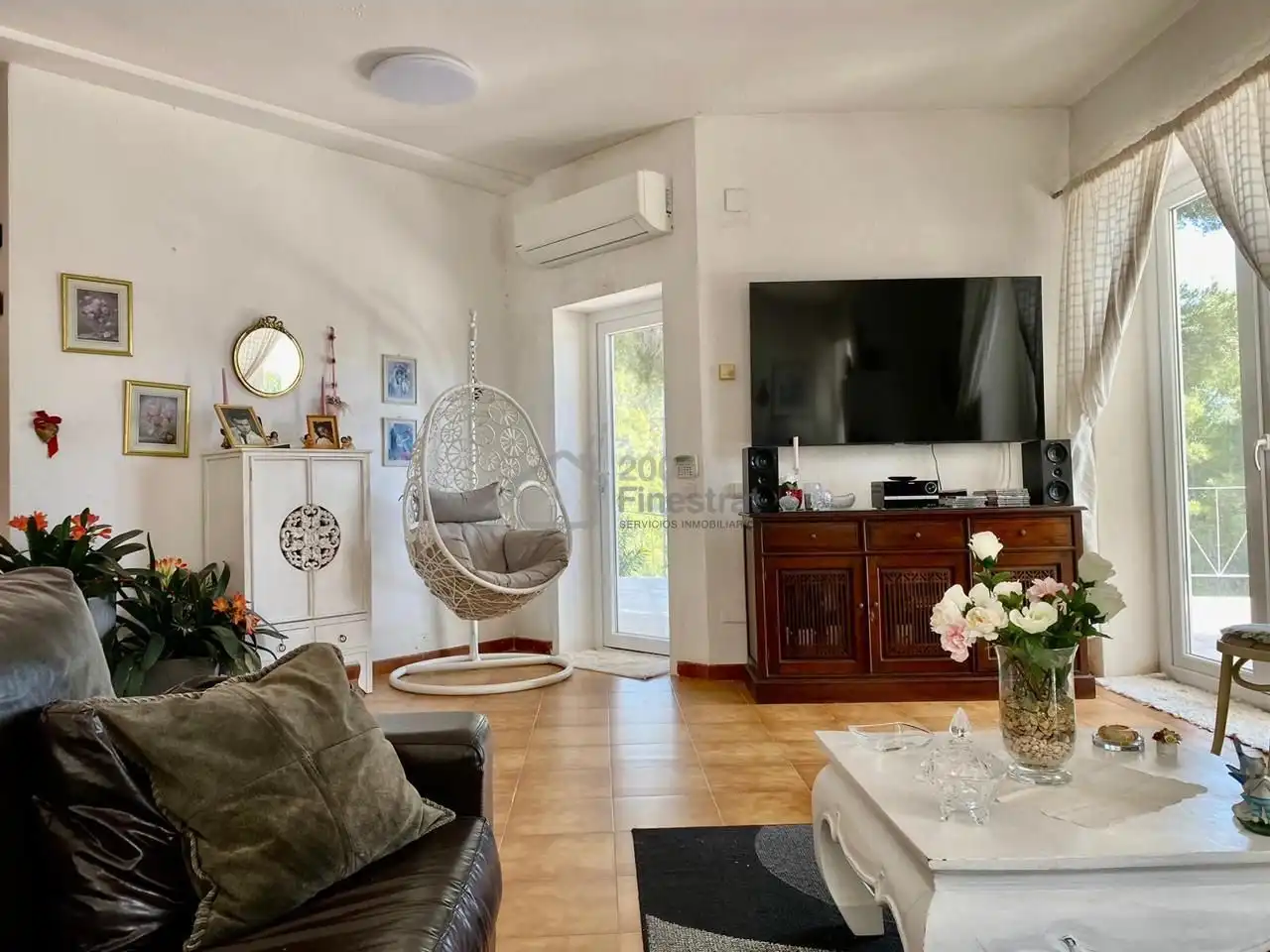 Sala de estar de Casa o chalet en venta en Callosa d'en Sarrià con Aire acondicionado, Jardín privado y Terraza