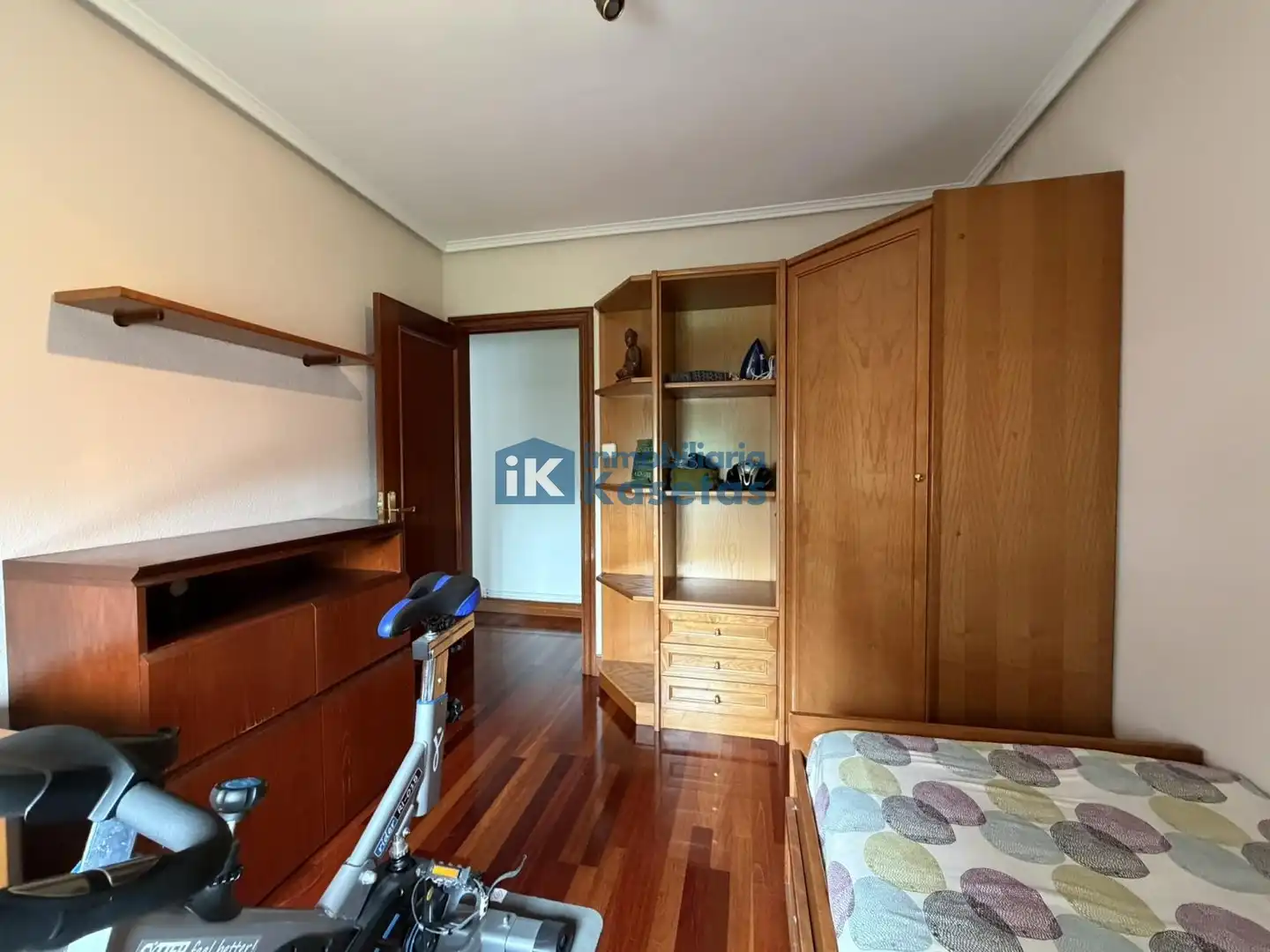 Habitación de Piso en venta en Zaratamo con Calefacción y Terraza