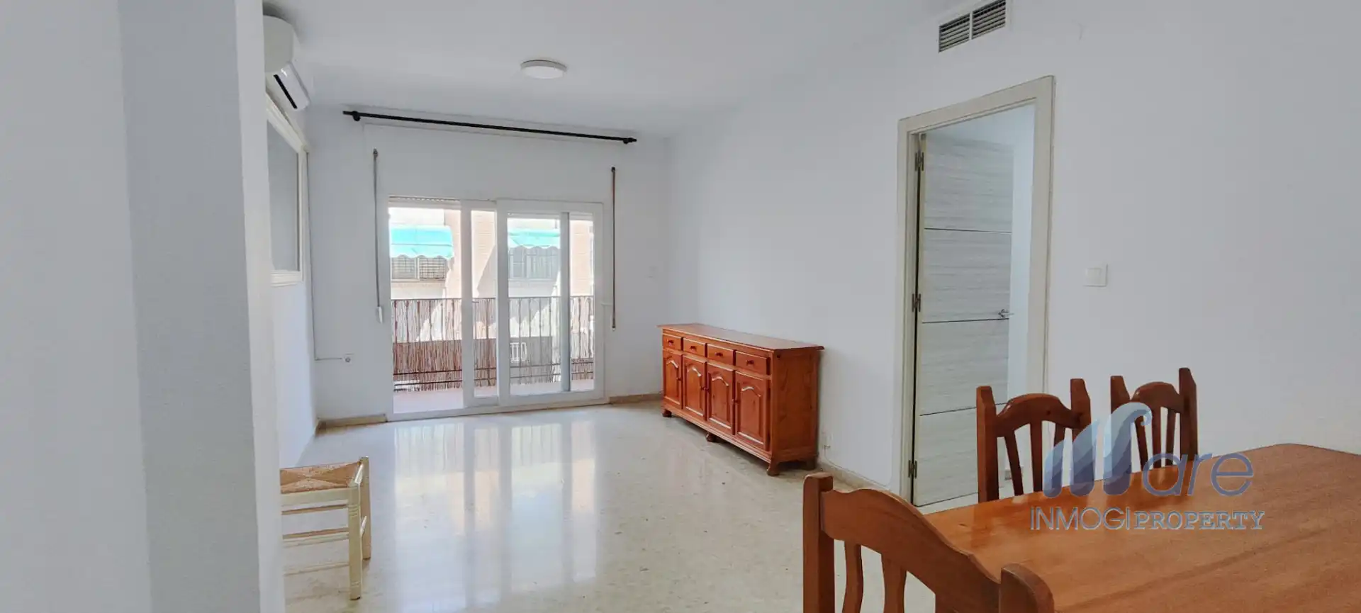 Wohnzimmer von Wohnung zum Verkauf in Granada mit Klimaanlage, Privatgarten und Terrasse