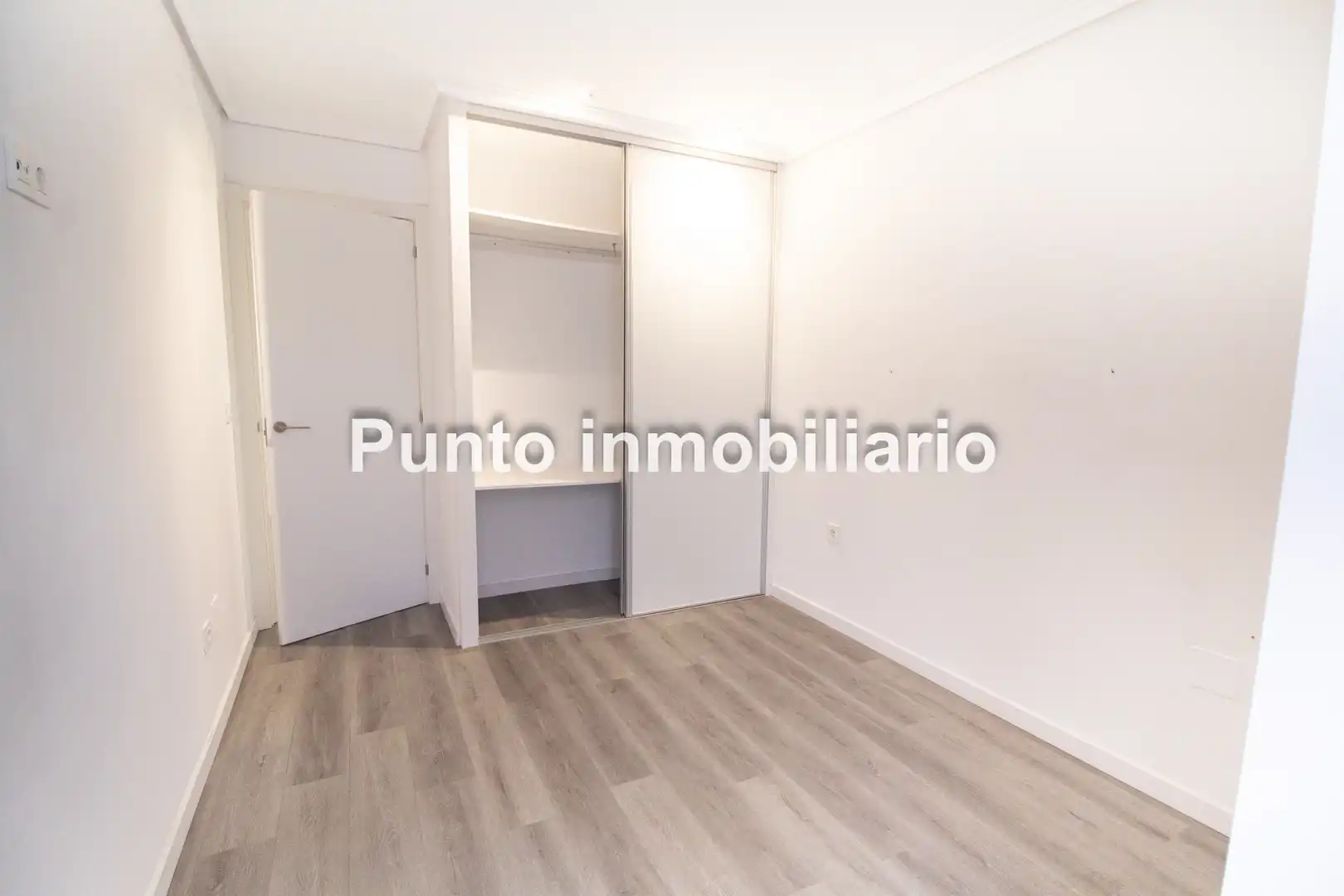 Flat with lift to rent in Calle Núñez de Arce, imagen 13