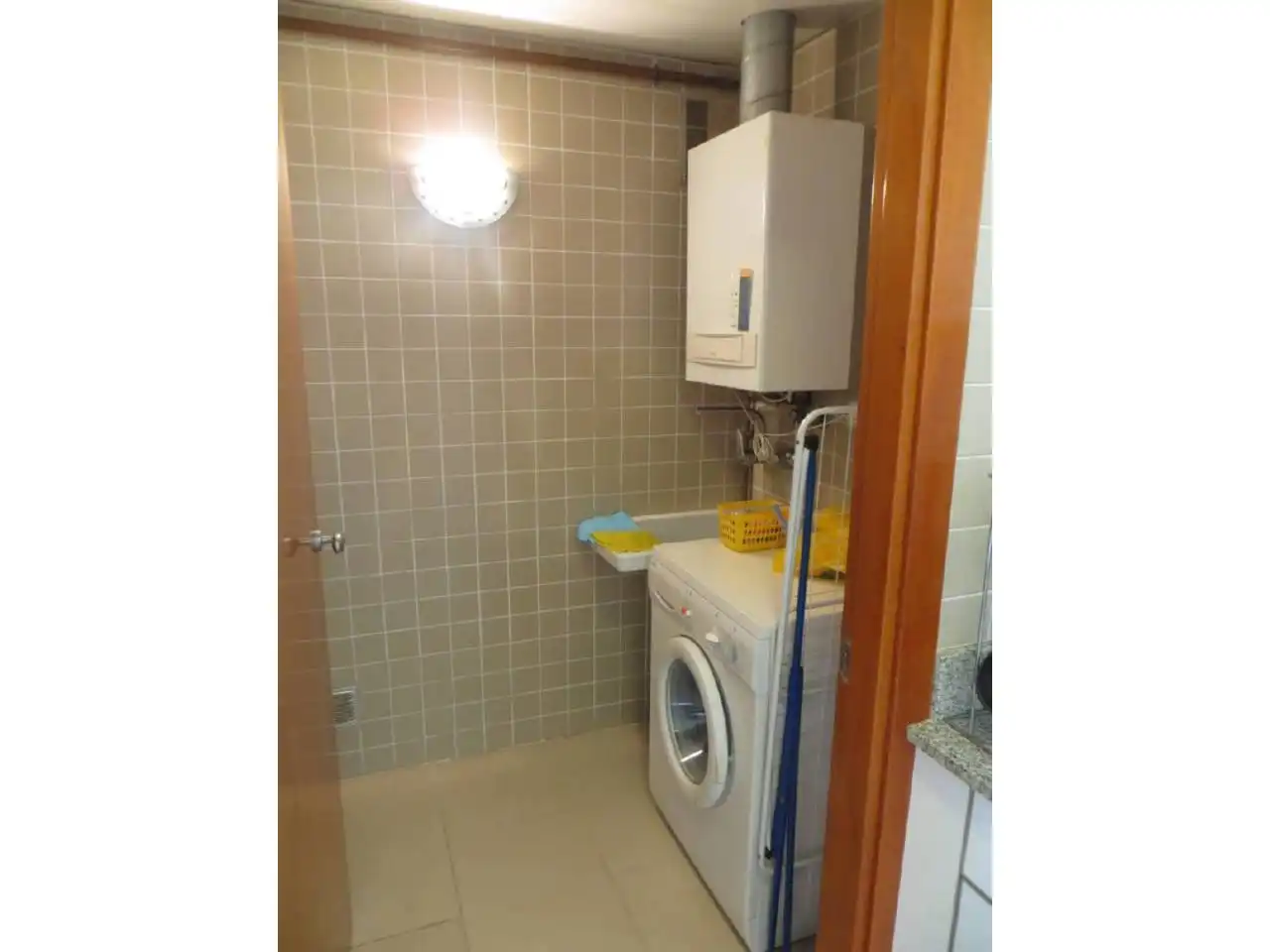 Badezimmer von Wohnung zur Miete in Cubelles mit Klimaanlage, Heizung und Terrasse
