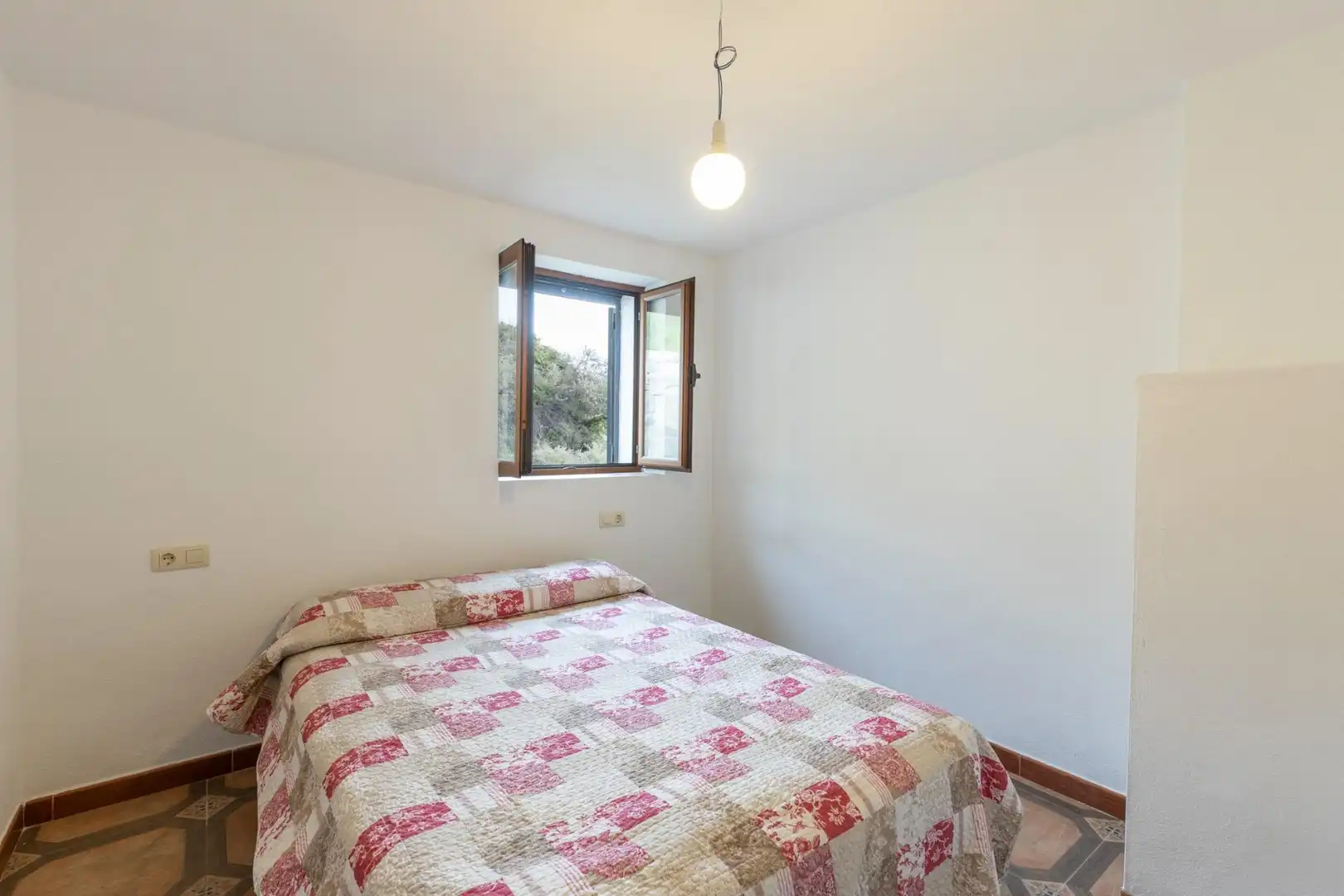 Schlafzimmer von Country house zum Verkauf in Nigüelas mit Möbliert