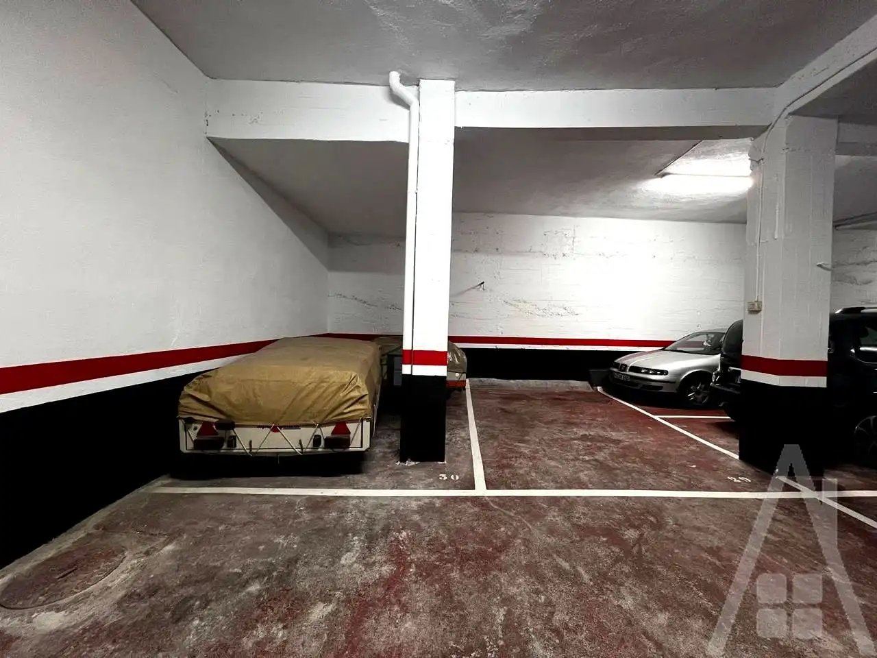 Parking de Piso en venta en Etxebarri con Parquet, Terraza y Amueblado