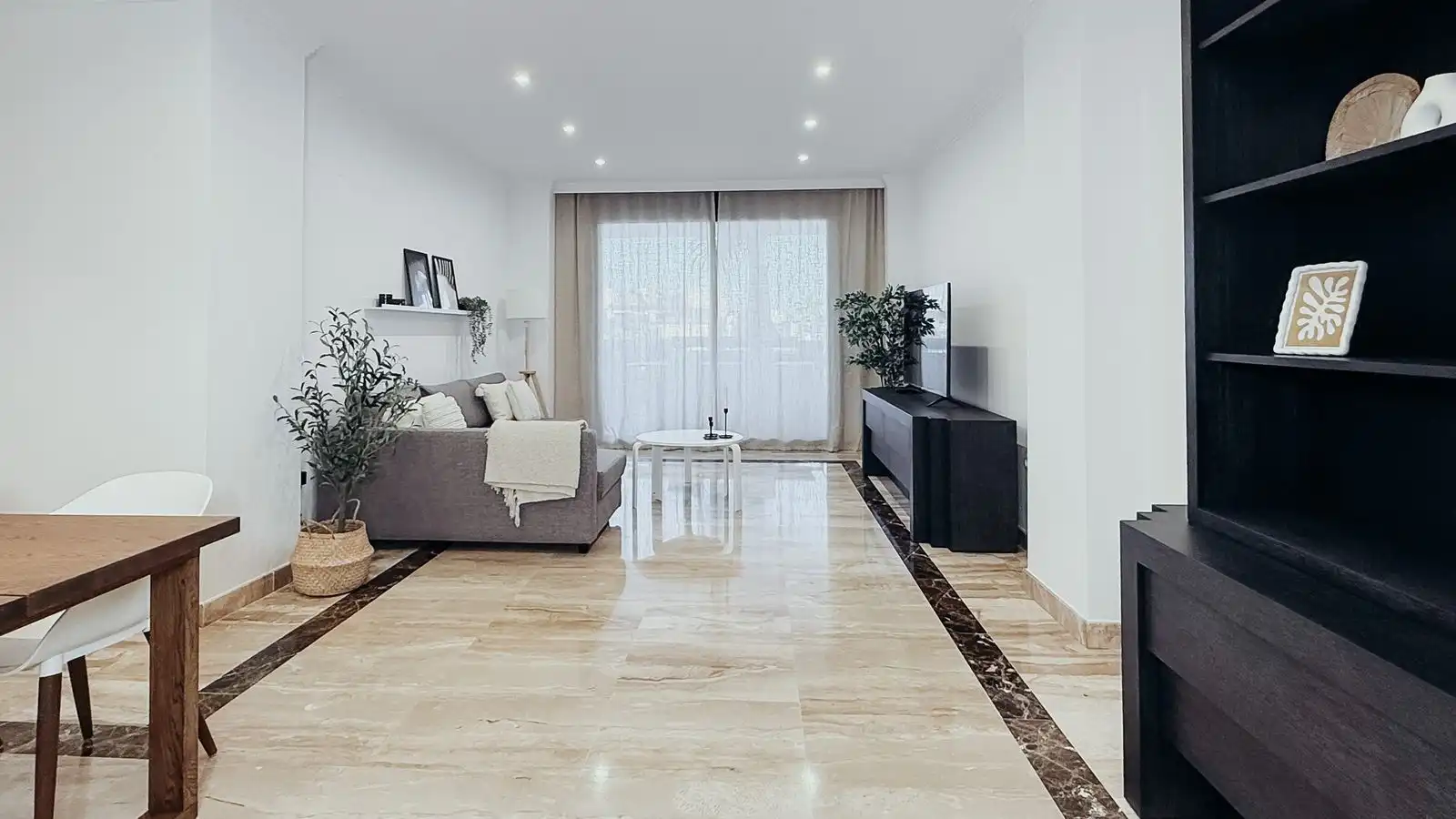 Piso con piscina en venta en Estepona Pueblo, imagen 9