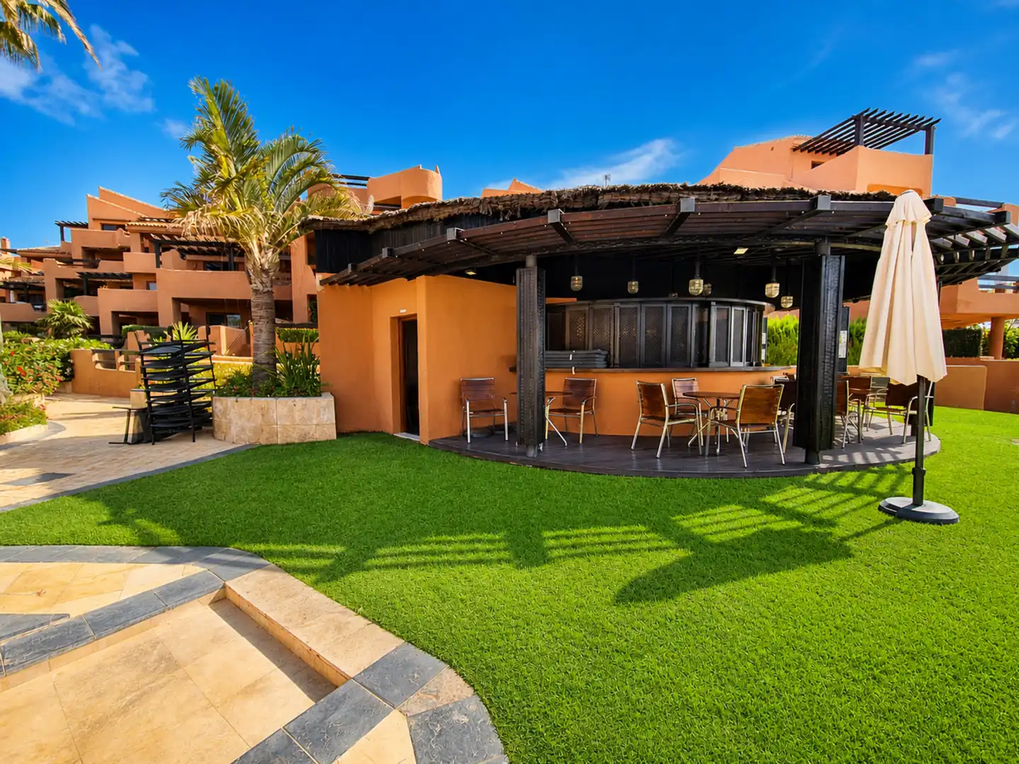 Terrassa de Apartament en venda en Estepona amb Aire condicionat, Terrassa i Moblat