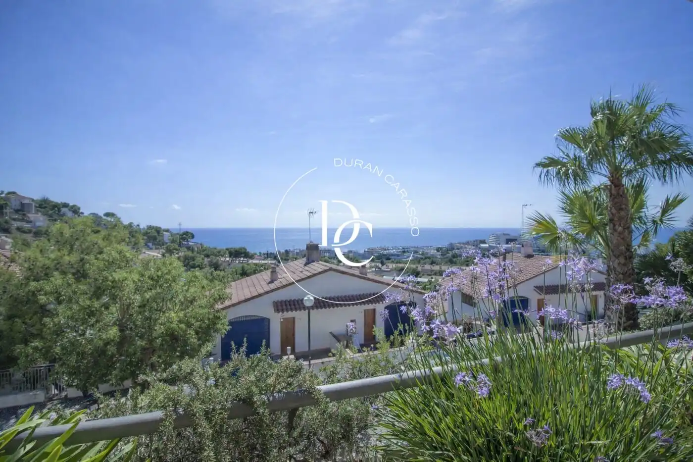 Casa con piscina en venta en Carrer del Roc Florit