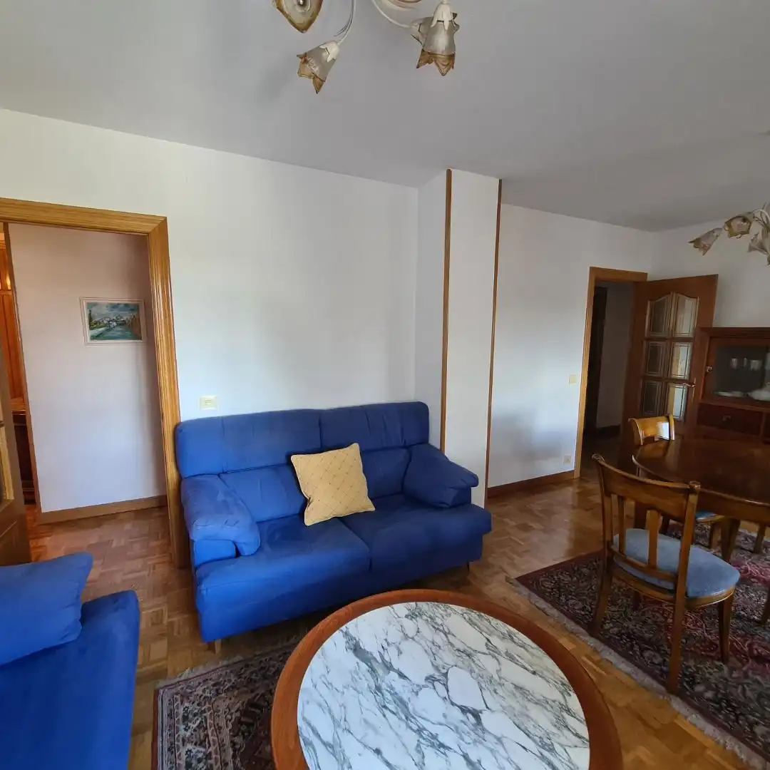 Piso de alquiler en Avenida Cantabria, Reyes Católicos