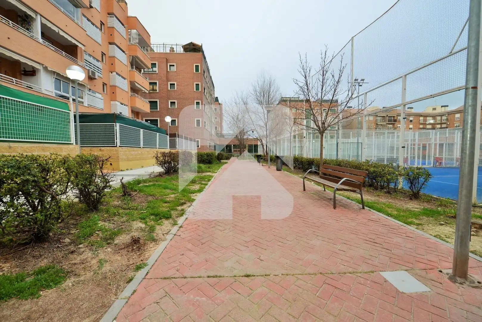 Vista exterior de Àtic en venda en Valdemoro amb Calefacció, Terrassa i Traster