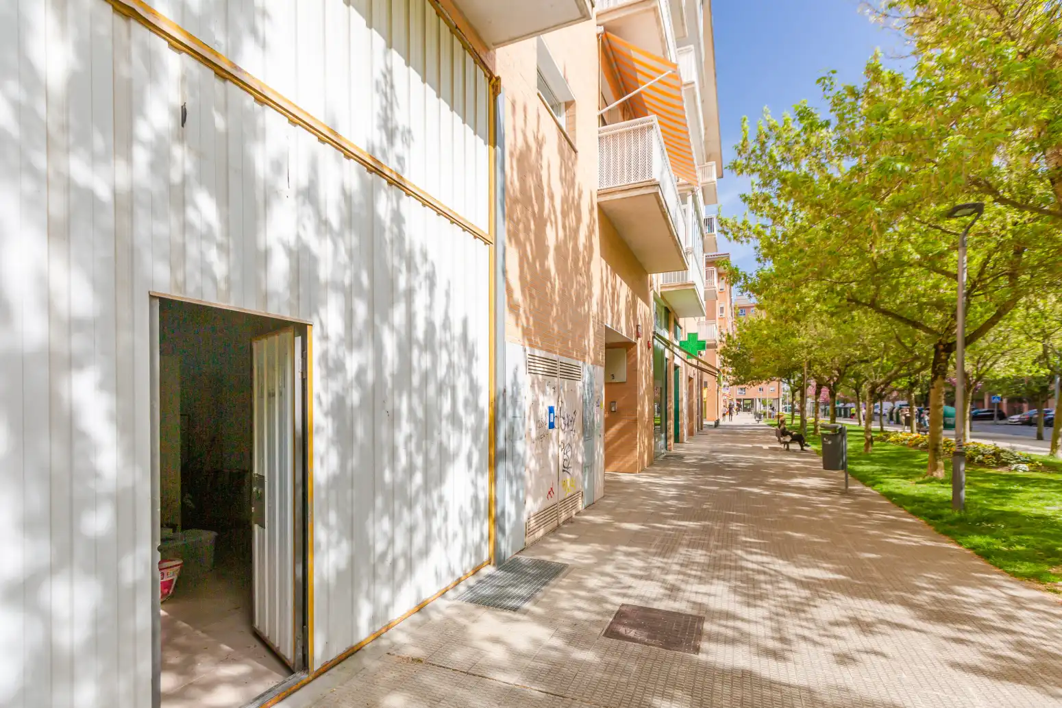 Vista exterior de Local en venta en Berriozar