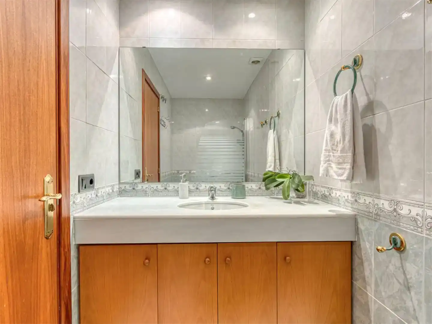Bathroom of Flat for sale in Lloret de Mar  with Air Conditioner, Swimming Pool and Balcony