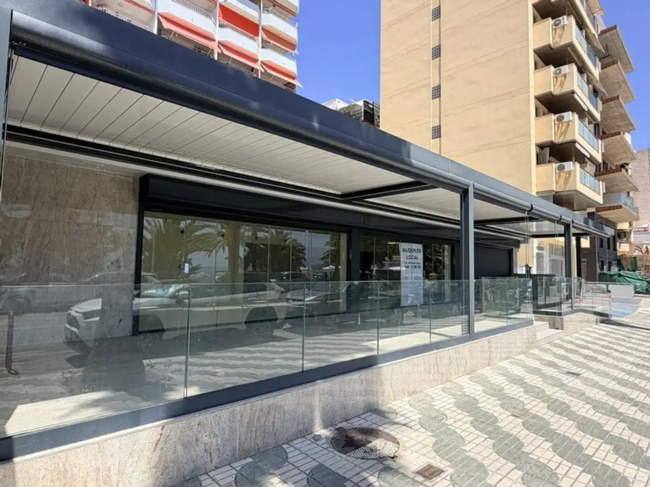 Terrassa de Local de lloguer en Almuñécar amb Aire condicionat i Alarma