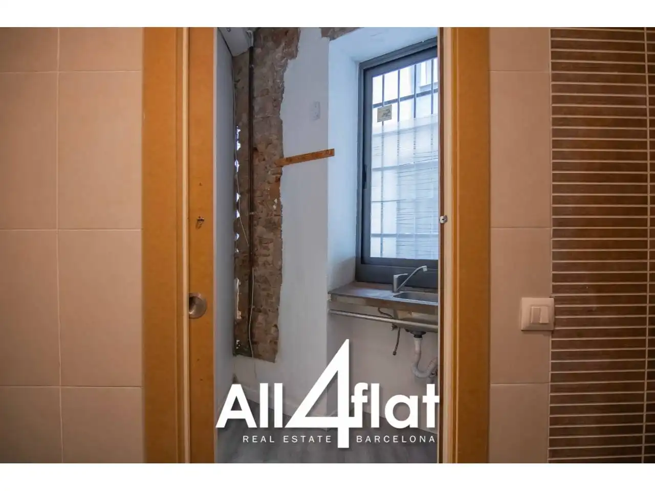 Business premises for sale in Calle Lluna, imagen 11