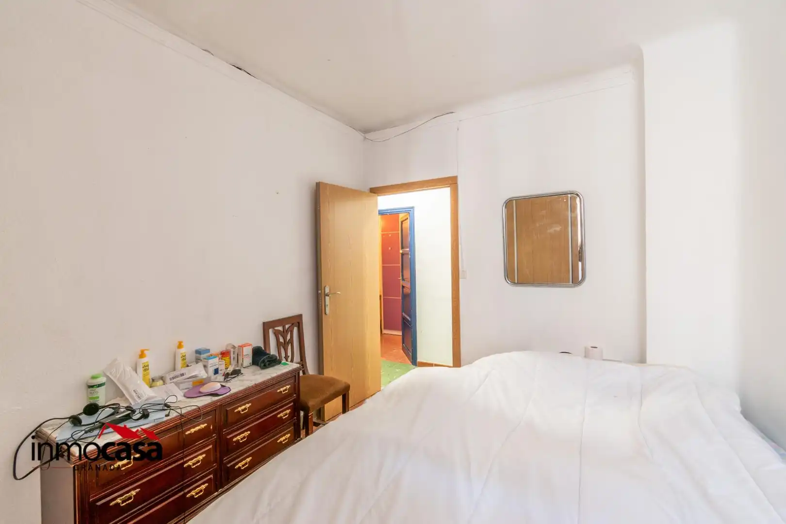 Habitación de Edificio en venta en Granada