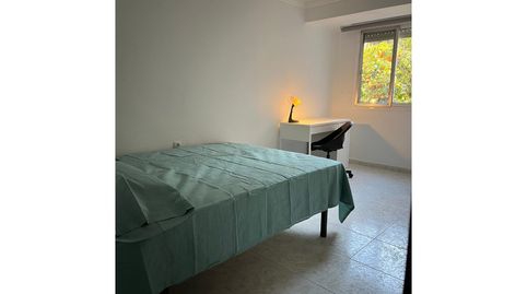 Foto 3 de Piso de alquiler en En Corts - Doctor Waksman, Valencia Capital