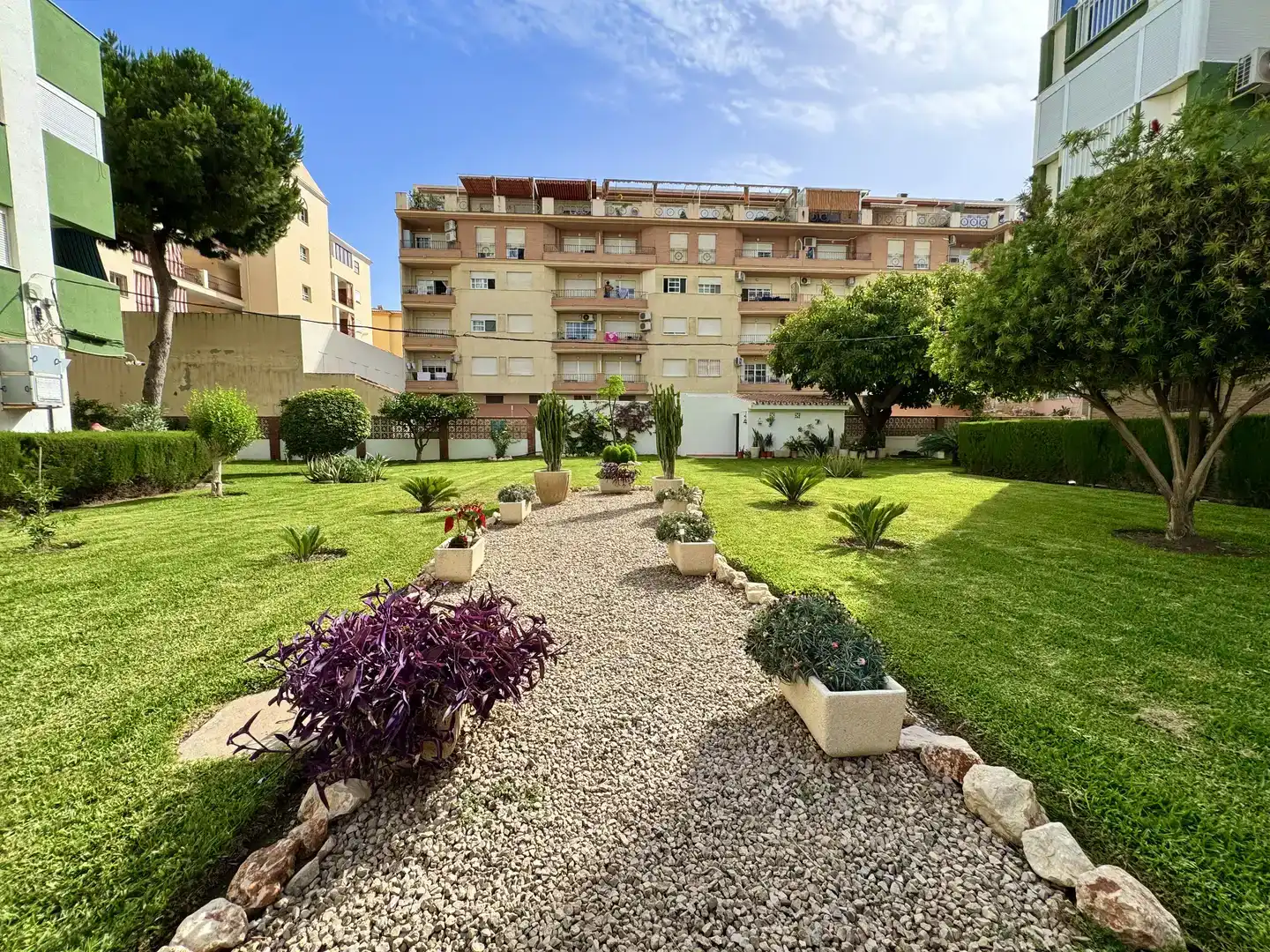 Exterior view of Flat for sale in Vélez-Málaga  with Air Conditioner and Swimming Pool