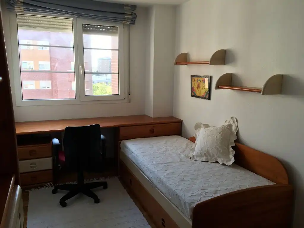 Flat for rent in Arturo Eyries