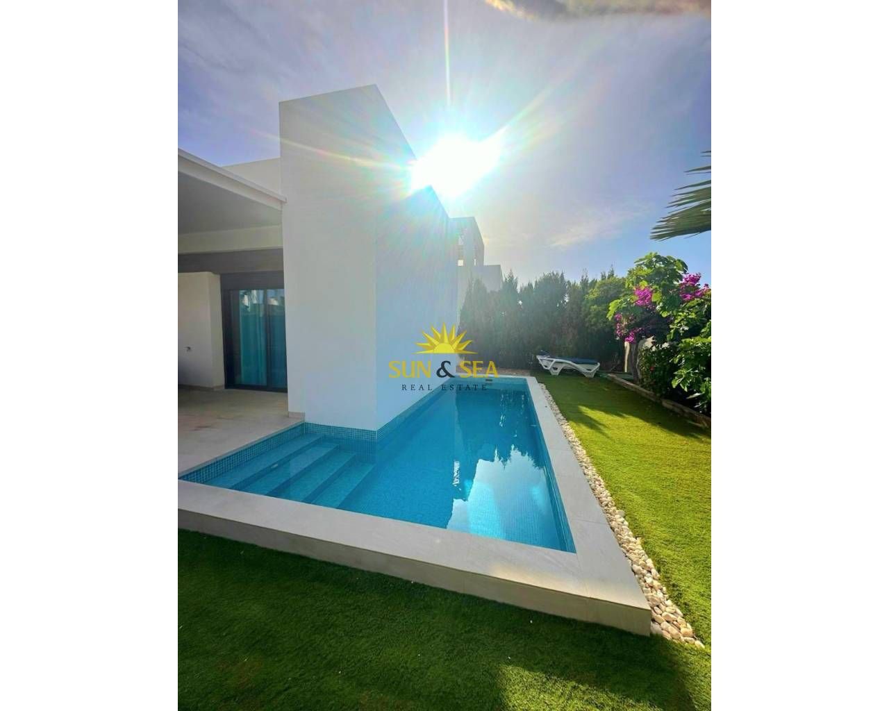 Piscina de Casa o xalet de lloguer en Orihuela amb Aire condicionat, Calefacció i Jardí privat