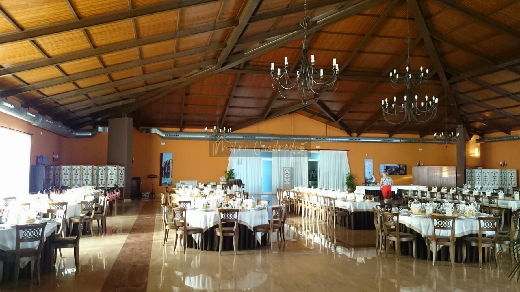 Premises for sale in Mérida  with Air Conditioner and Furnished