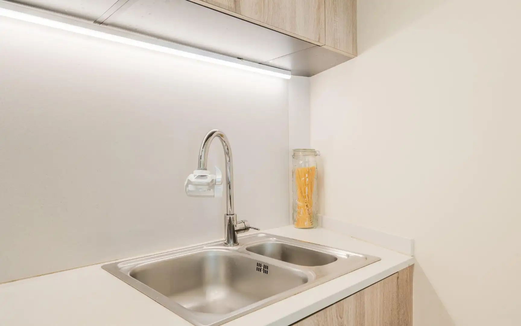 Cocina de Apartamento de alquiler en Girona con Balcón