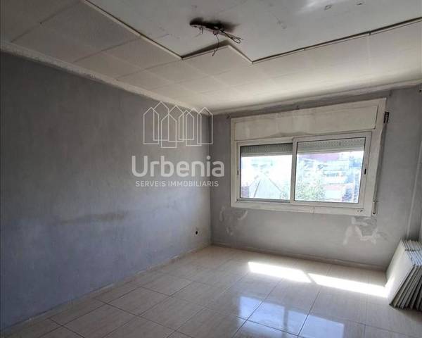 Ático en Venta en Esteve Vila en Barri dels Escriptors