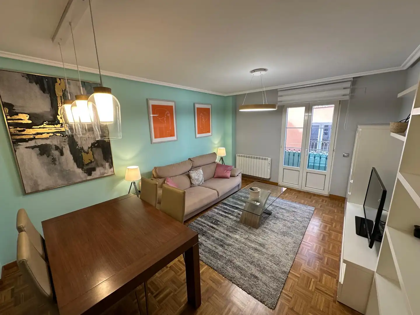 Sala de estar de Apartamento de alquiler en Burgos con Calefacción, Amueblado y Balcón
