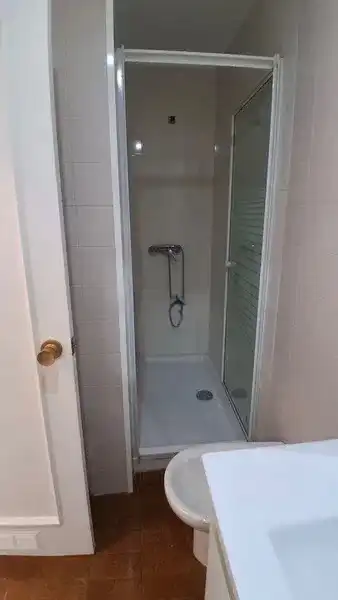 Bany de Apartament en venda en Gijón  amb Calefacció, Moblat i Balcó