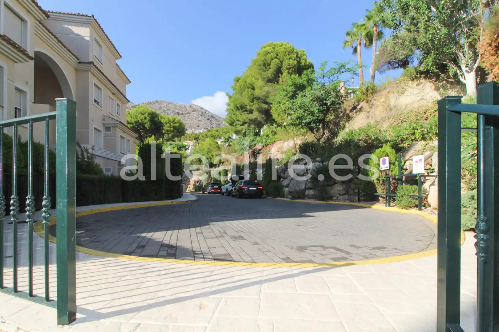 Vista exterior de Apartamento en venta en Altea con Aire acondicionado, Calefacción y Jardín privado