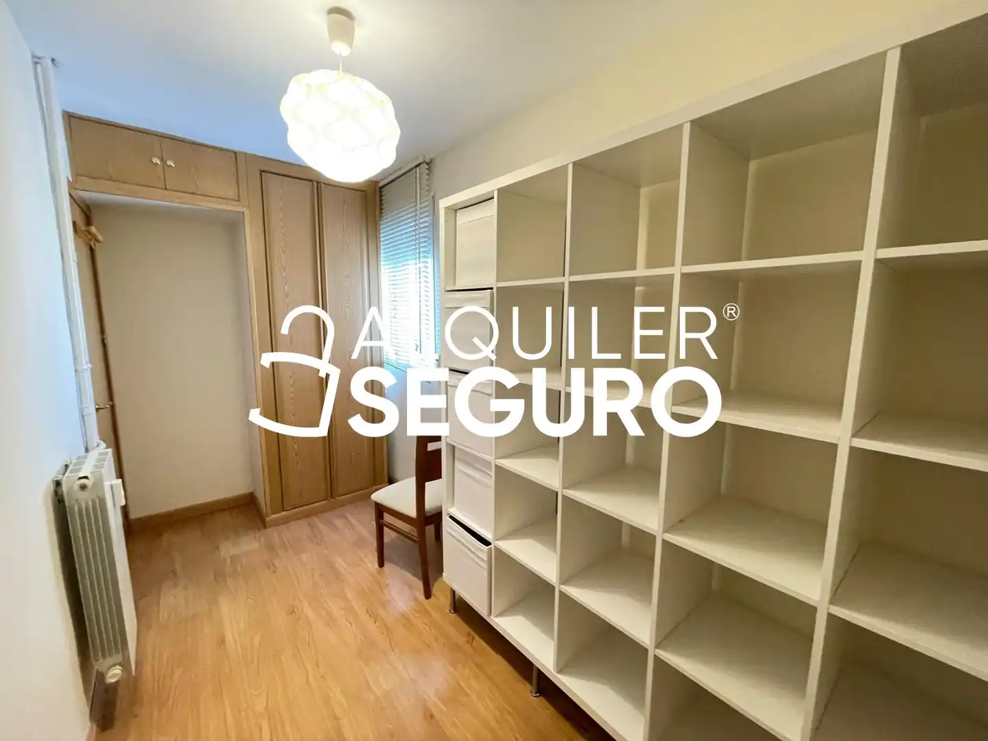 Habitación de Piso de alquiler en Madrid con Aire acondicionado, Calefacción y Amueblado
