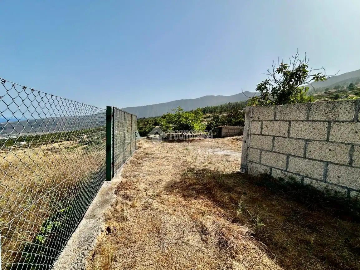 Country homes for sale in Arafo
