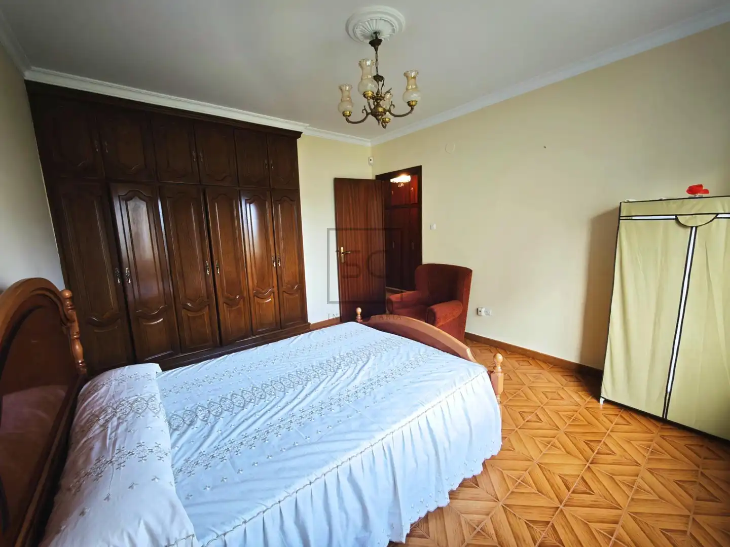 Habitación de Piso en venta en Cedeira con Calefacción
