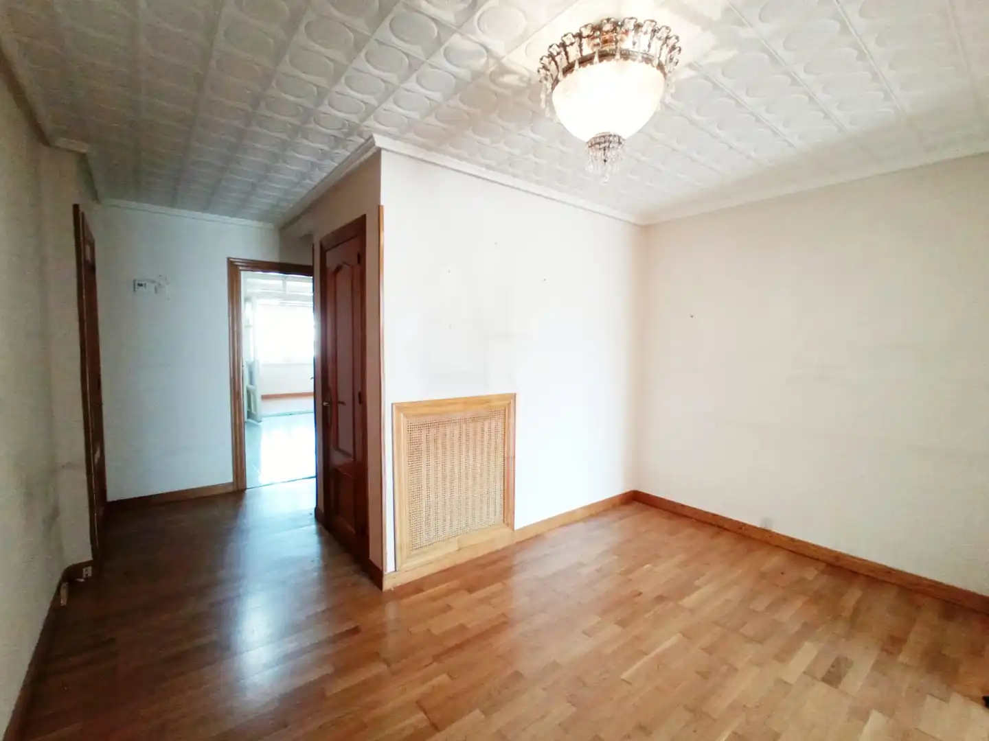 Comedor de Piso en venta en Burgos con Calefacción, Parquet y Balcón
