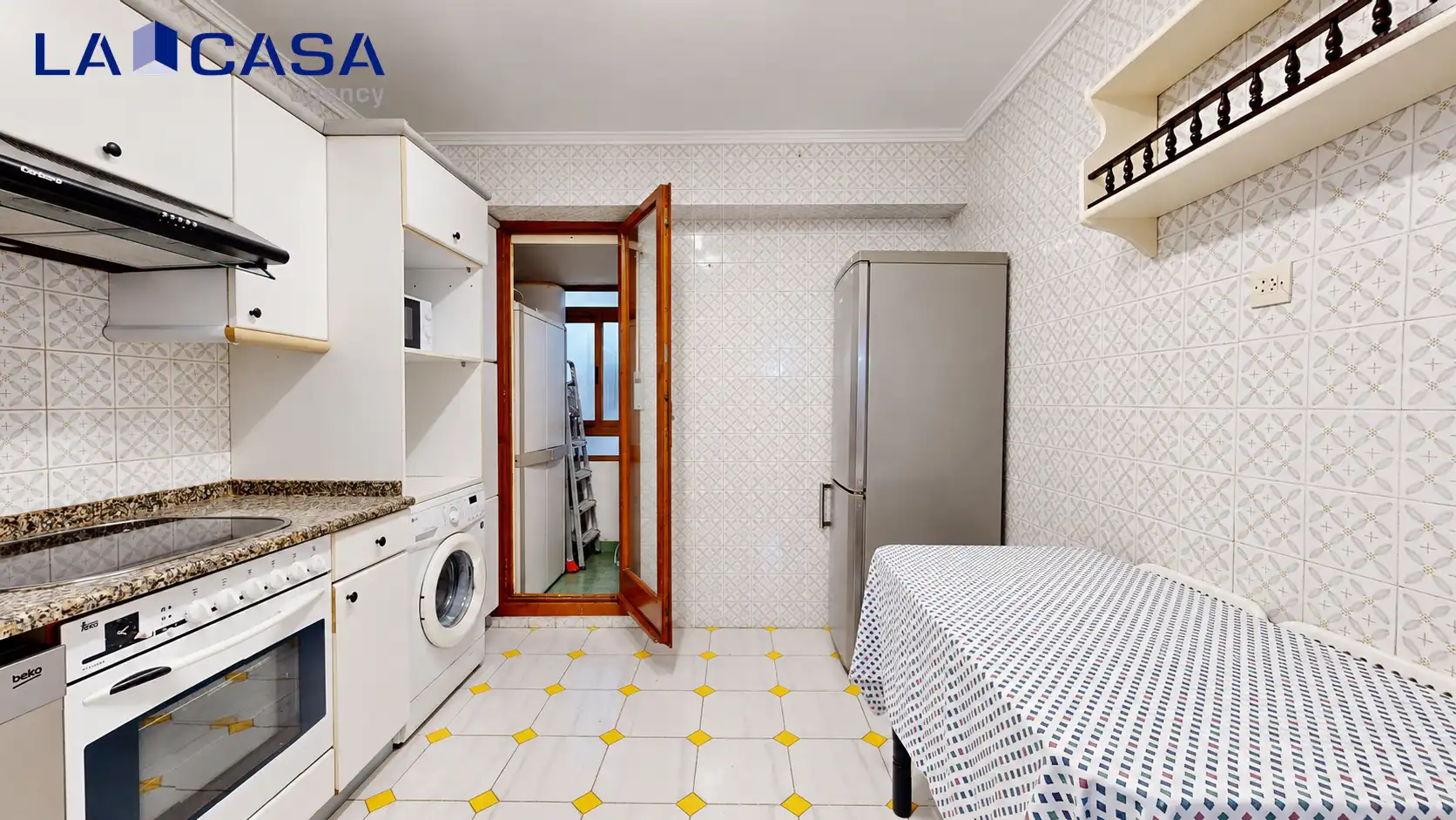 Cocina de Piso en venta en Erandio con Calefacción y Balcón