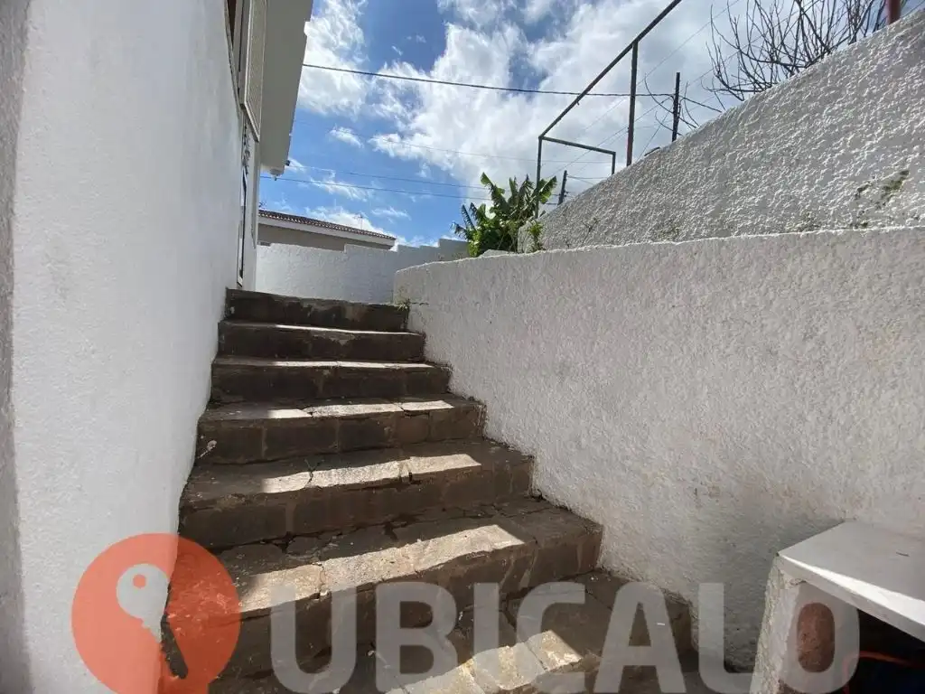 Vista exterior de Casa o xalet en venda en San Cristóbal de la Laguna amb Jardí privat, Terrassa i Traster