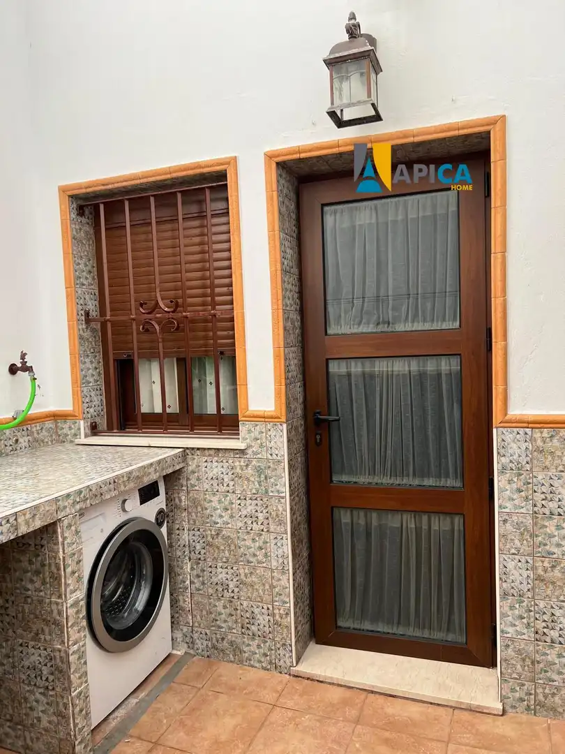 Vista exterior de Dúplex en venta en Barbate con Aire acondicionado y Amueblado