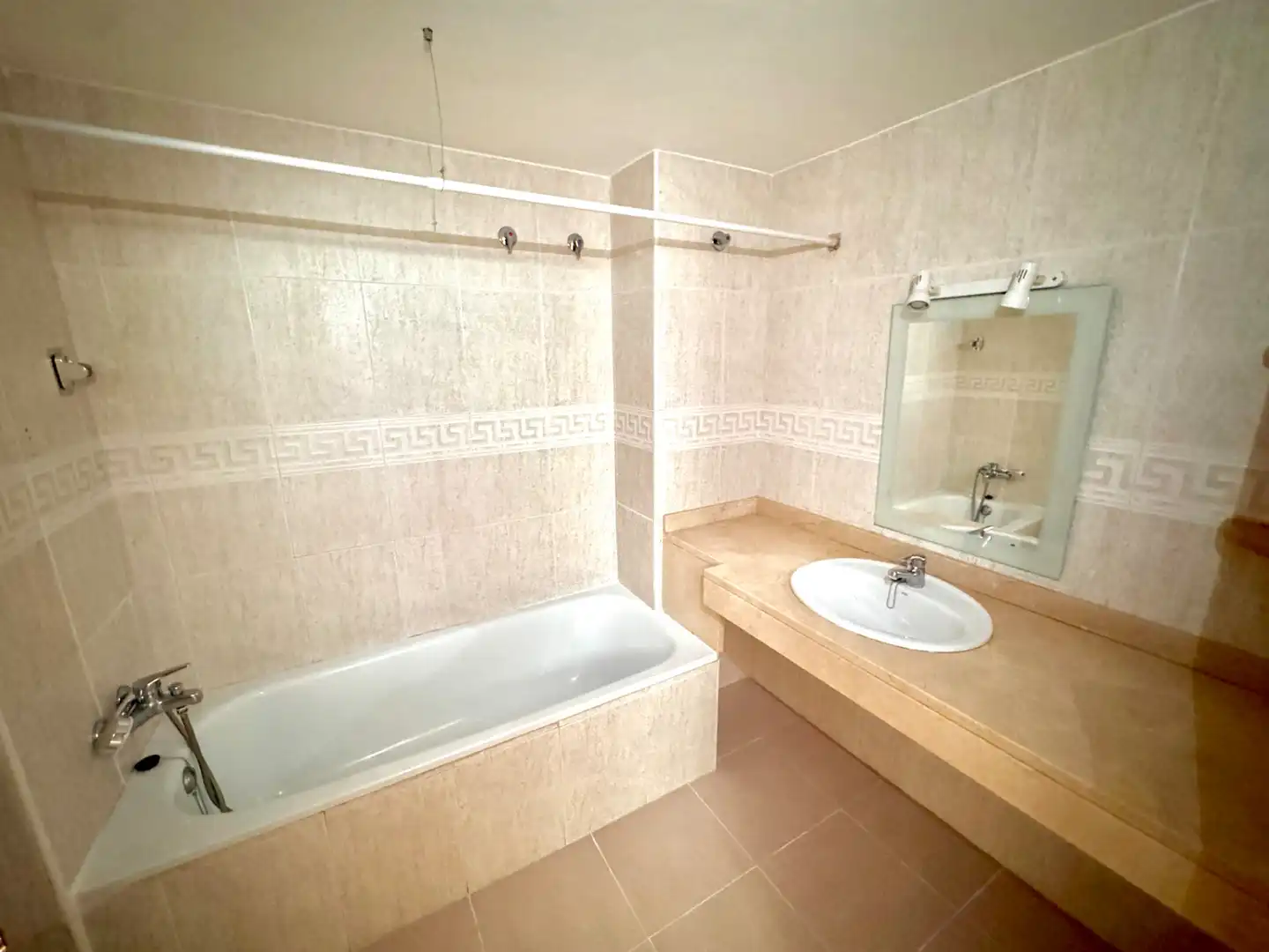 Baño de Piso en venta en Arenys de Munt con Aire acondicionado, Calefacción y Horno