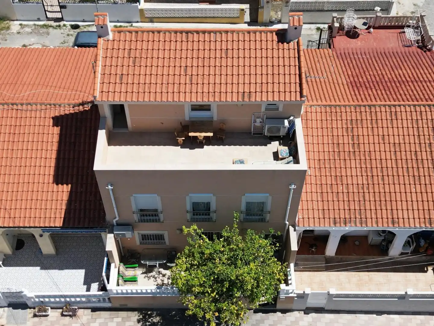 Vista exterior de Casa o chalet en venta en San Fulgencio con Aire acondicionado, Terraza y Amueblado