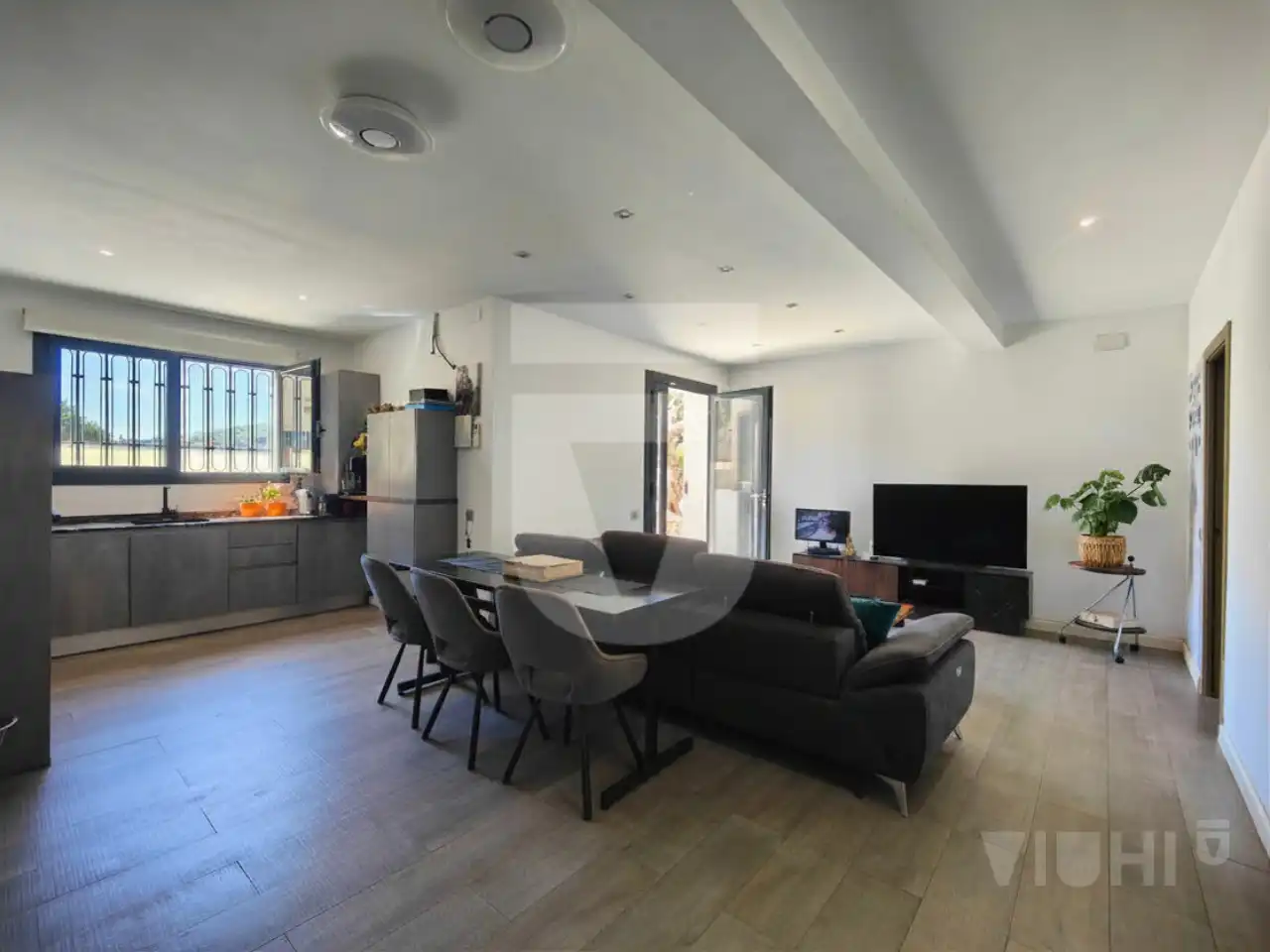 Sala de estar de Casa o chalet en venta en Tiana con Aire acondicionado, Calefacción y Jardín privado