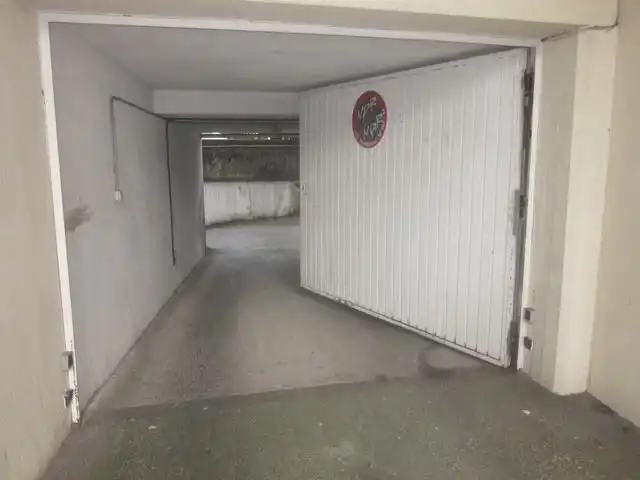 Parking de Garaje de alquiler en Santiago de Compostela 