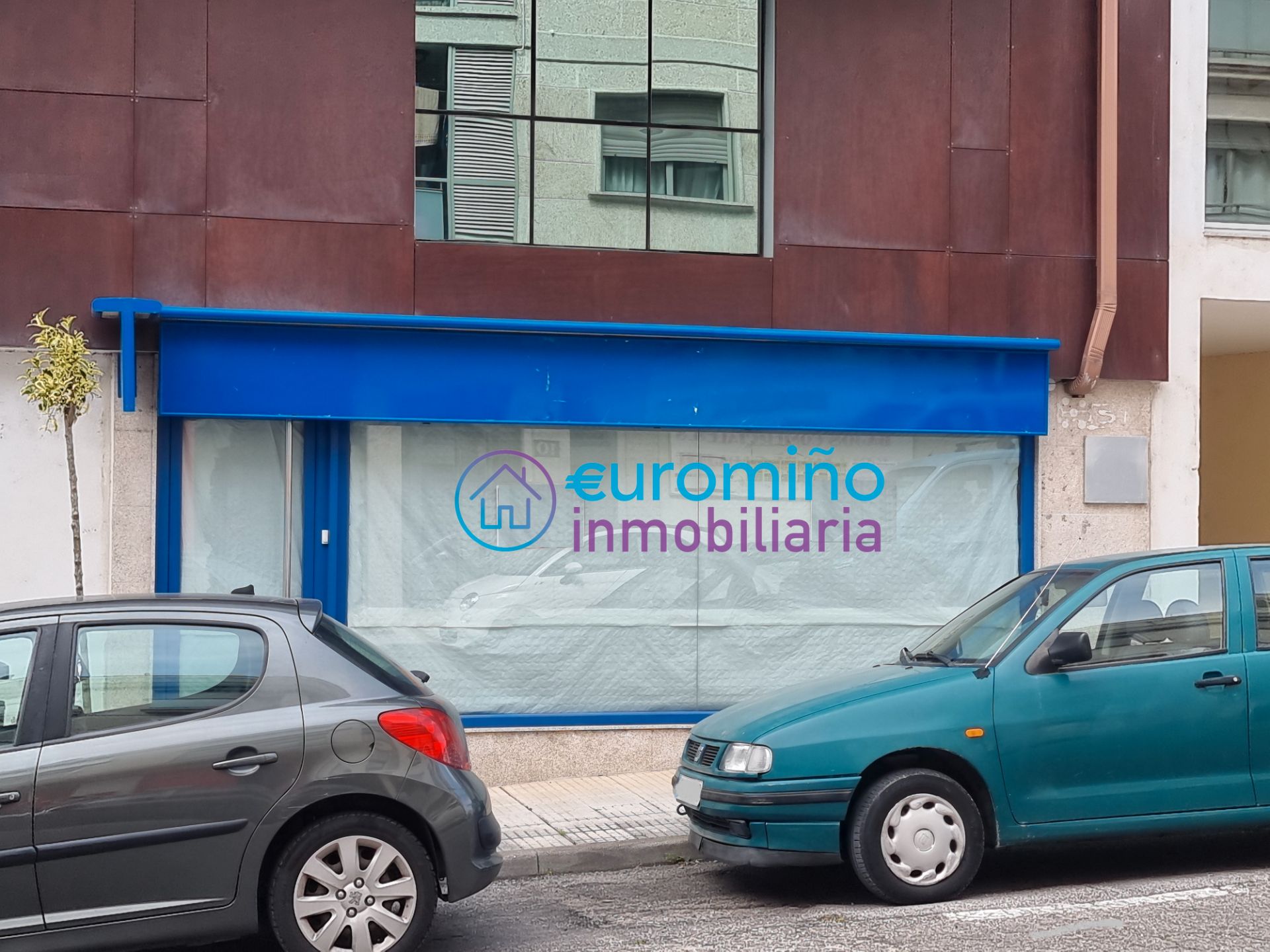 Premises for sale in Salvaterra de Miño  with Air Conditioner