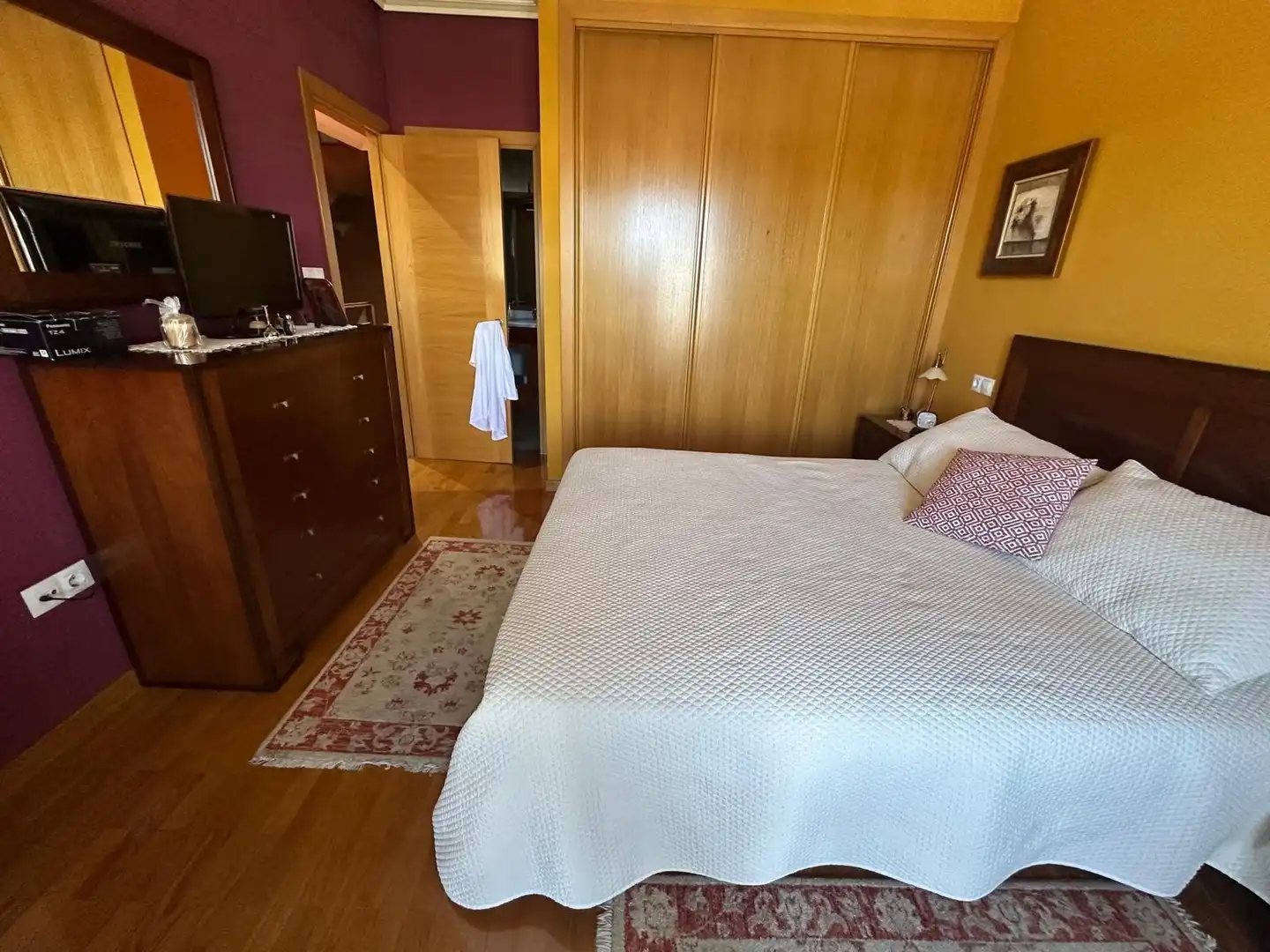 Dormitori de Casa adosada en venda en Coles amb Calefacció, Jardí privat i Terrassa