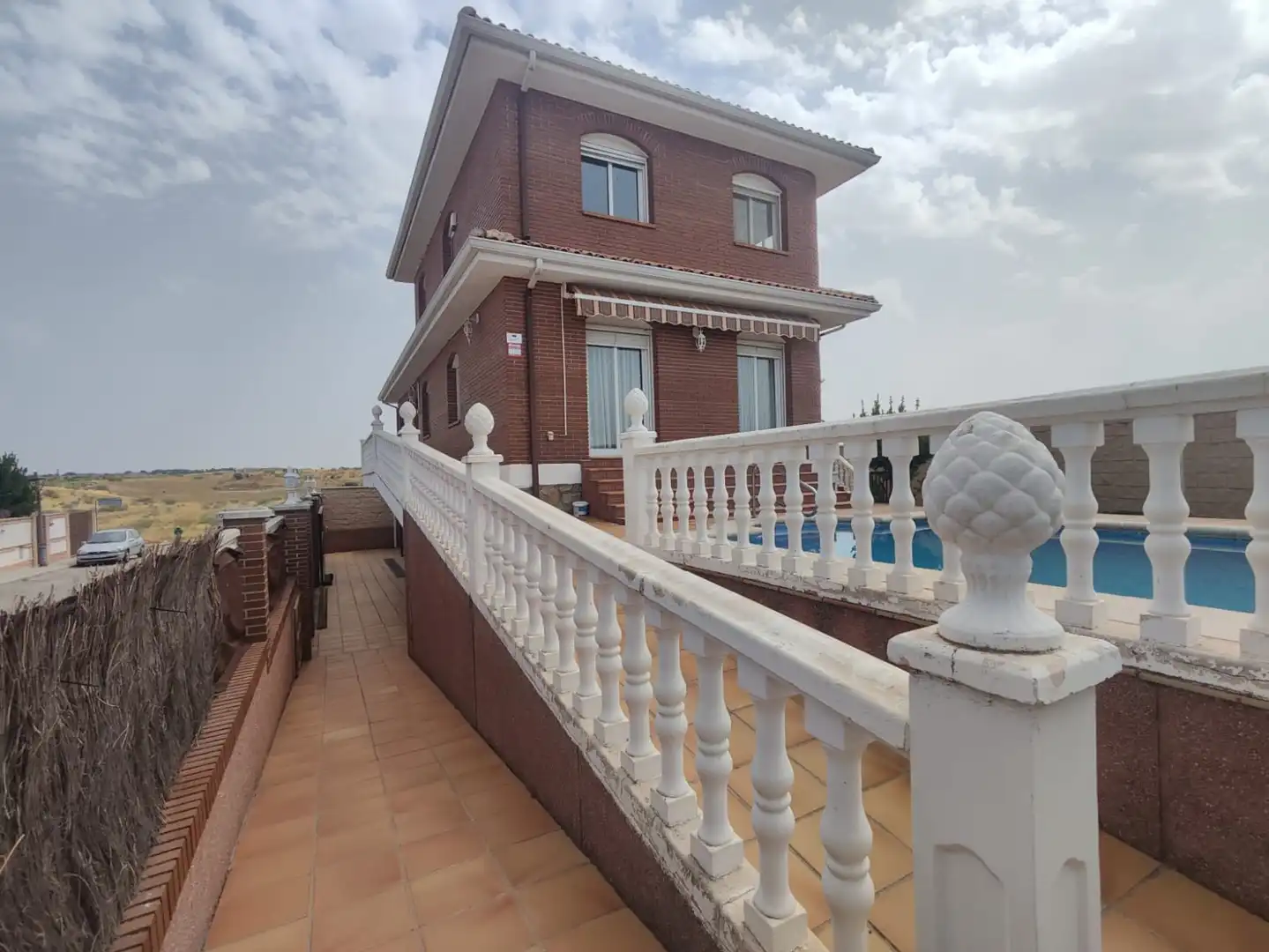 Außenansicht von Haus oder Chalet zum Verkauf in Villanueva de Perales mit Klimaanlage, Heizung und Privatgarten
