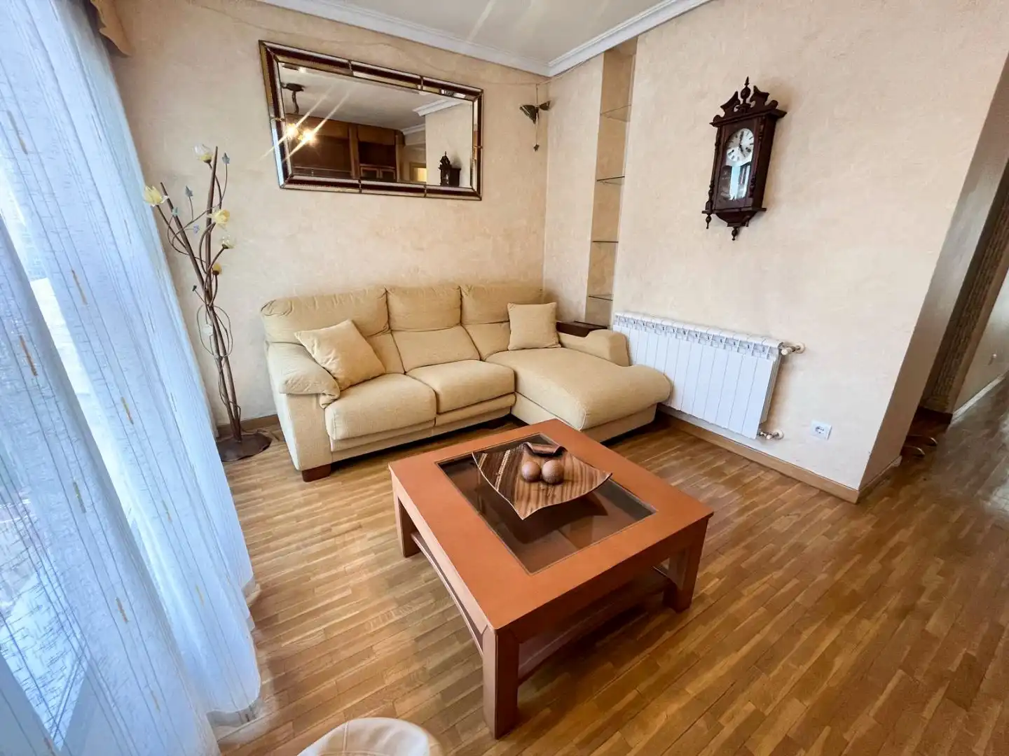 Wohnung zur Miete in Calle de Omega, 17, Valdebernardo - Valderribas