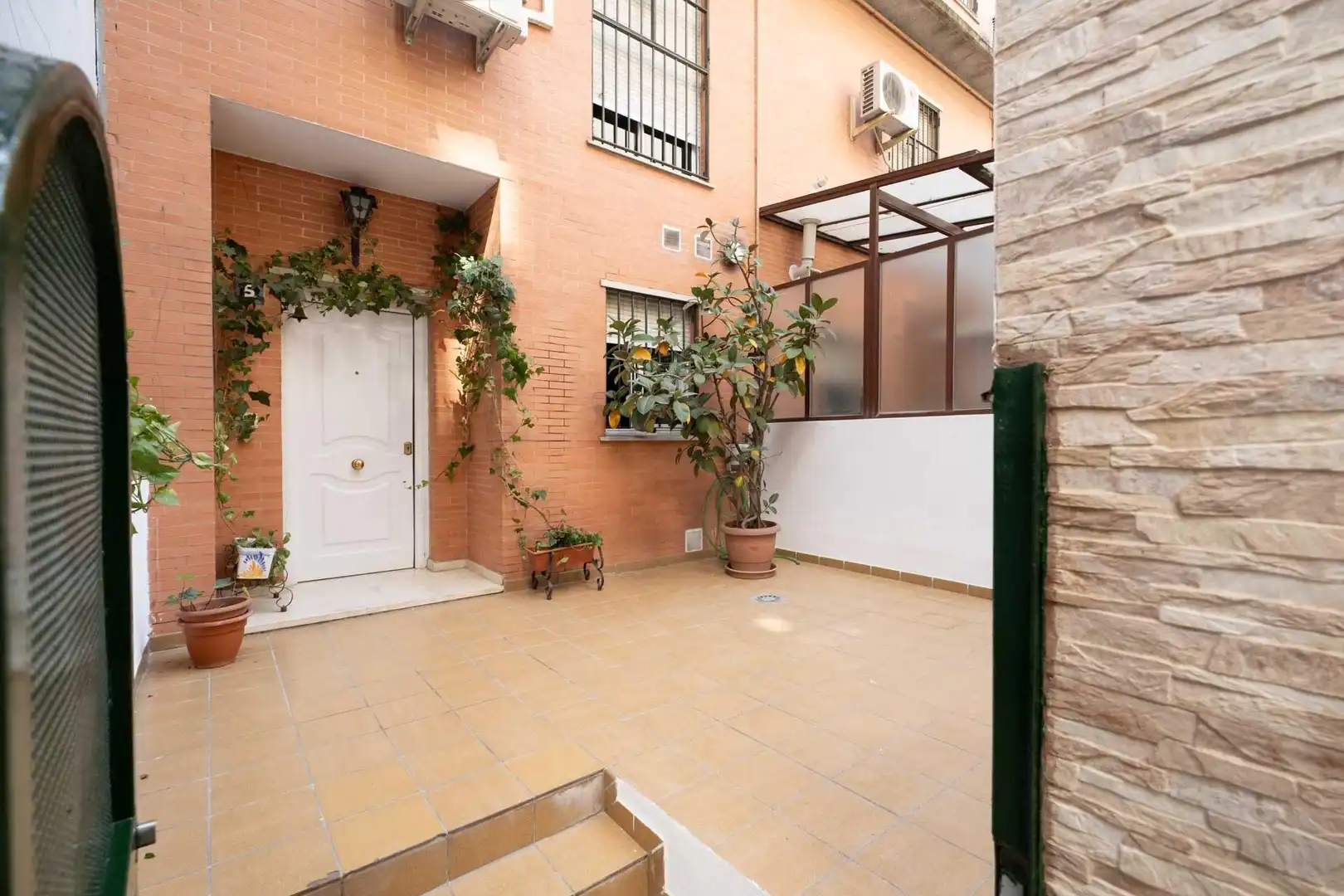 Terrace of Duplex for sale in  Sevilla Capital  with Air Conditioner and Community pool