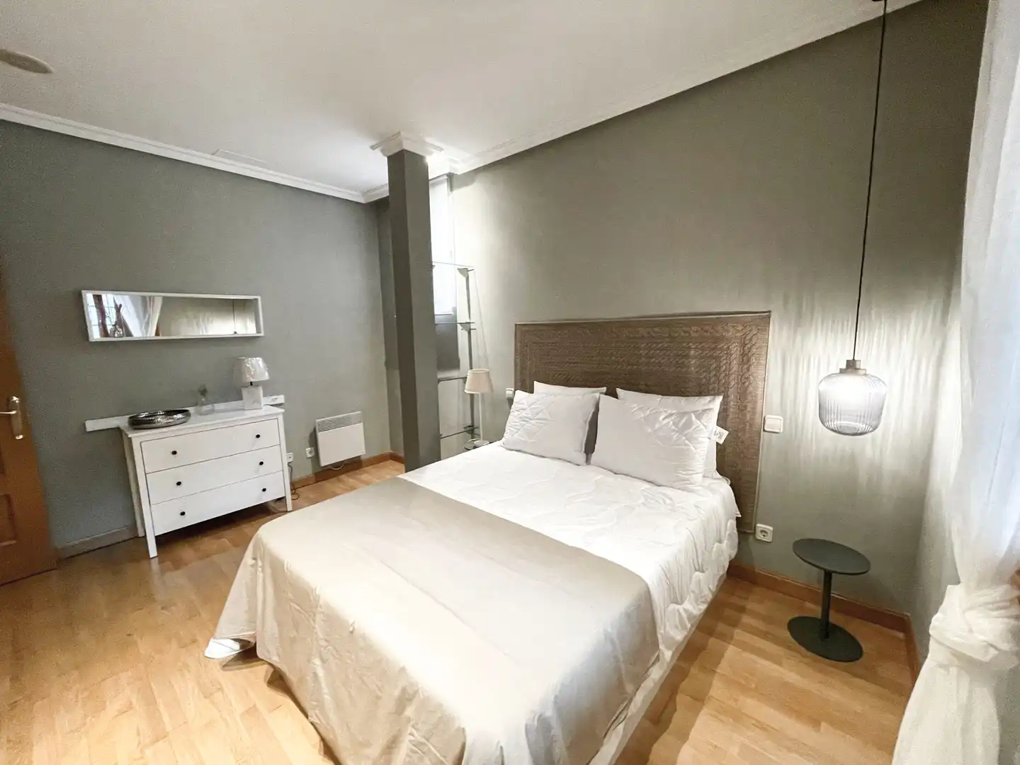 Dormitori de Pis en venda en Zaragoza amb Calefacció, Terrassa i Moblat