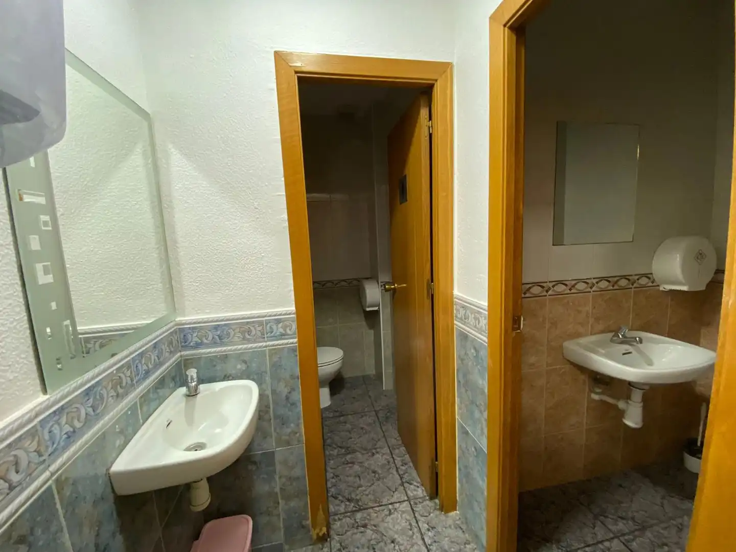 Baño de Local de alquiler en Sant Feliu de Llobregat con Terraza