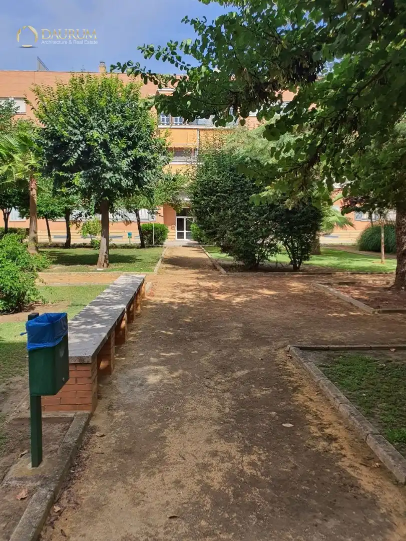 Außenansicht von Wohnung zum Verkauf in Mairena del Aljarafe mit Klimaanlage, Heizung und Abstellraum