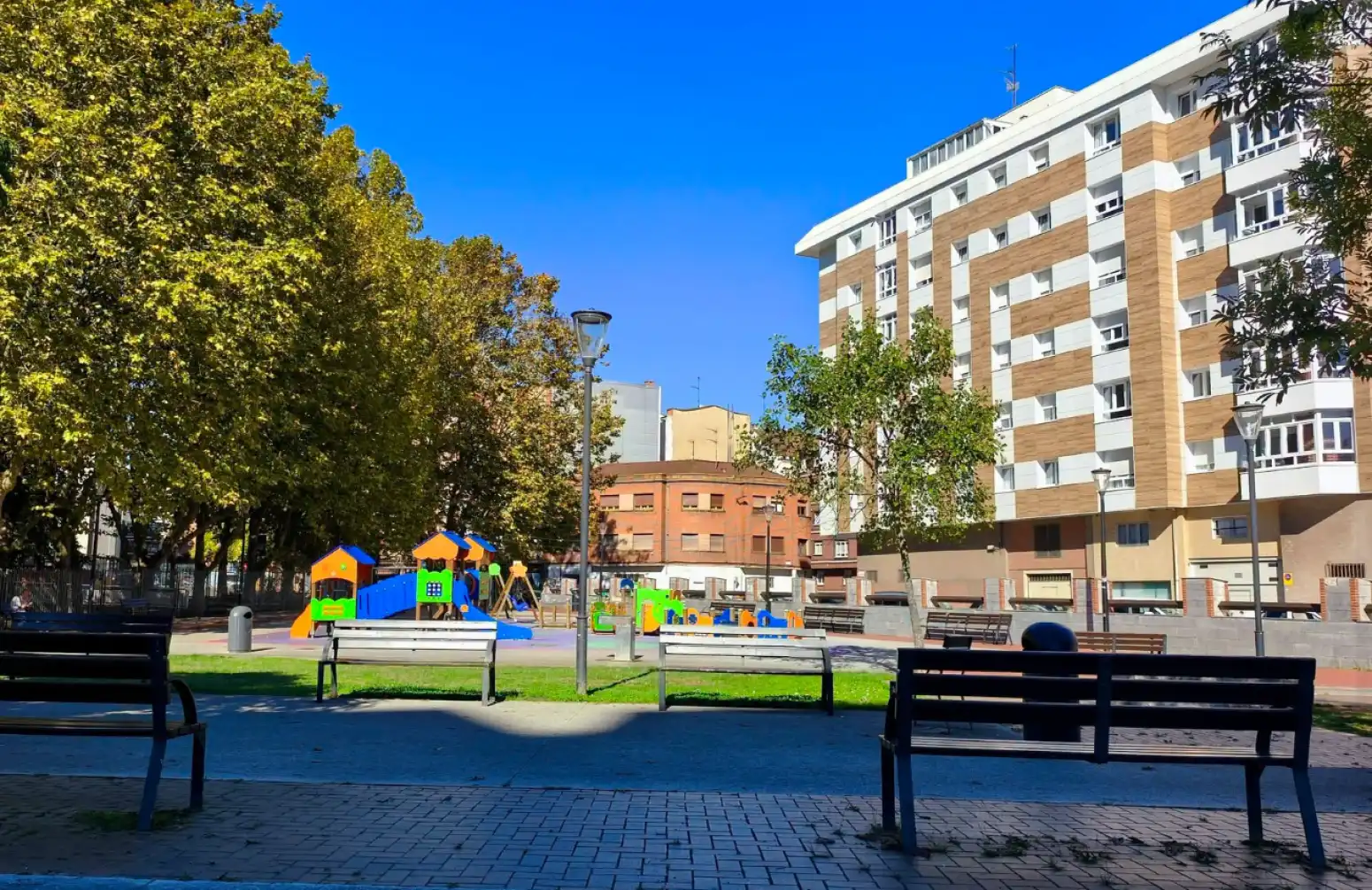 Vista exterior de Piso en venta en Oeste