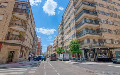 Exterior view of Flat for sale in Salamanca Capital  with Balcony