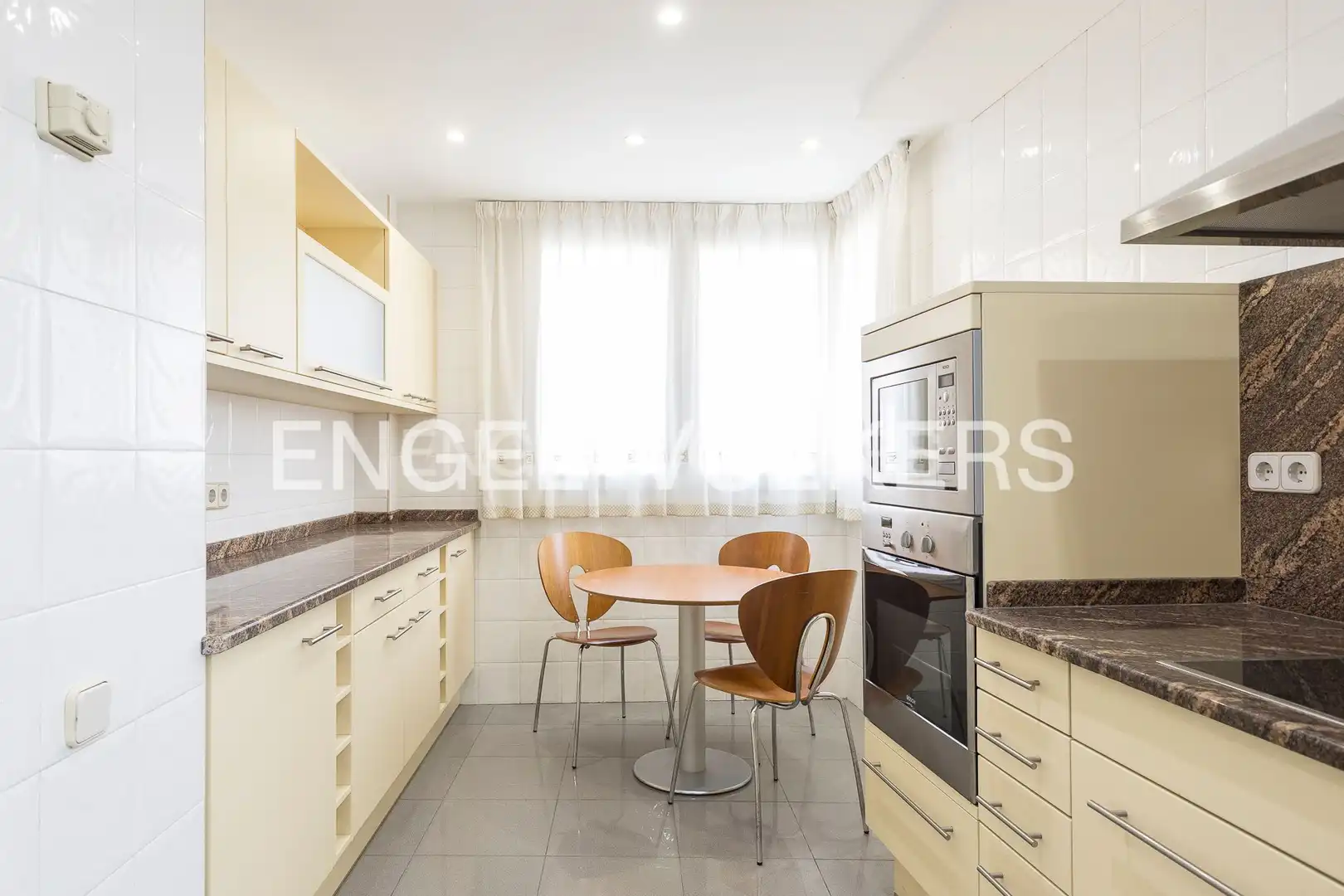 Kitchen of Houses for sale in Barcelona  with Air Conditioner, Heating and Private garden