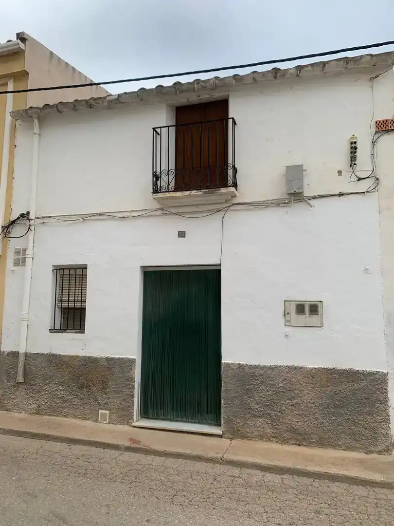 Vista exterior de Apartament en venda en Santa Bàrbara amb Traster, Moblat i Balcó